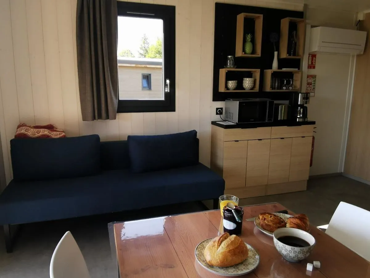 Campsite Auvergne Chalets Sancy Bagnols  France